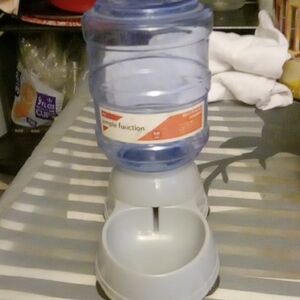 Pet Gravity Water Dispenser Pre Owned